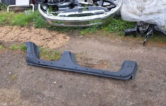 Volvo V40 Sill 31391642