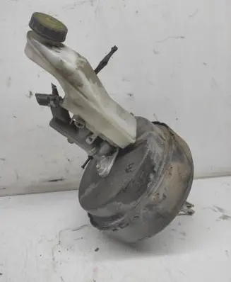 Toyota Corolla Verso E121 Brake booster 472000F031 0204024806 02271