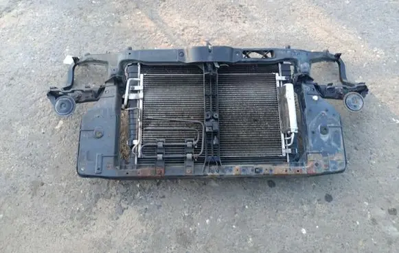 Hyundai Tucson JM Front bodywork piece 