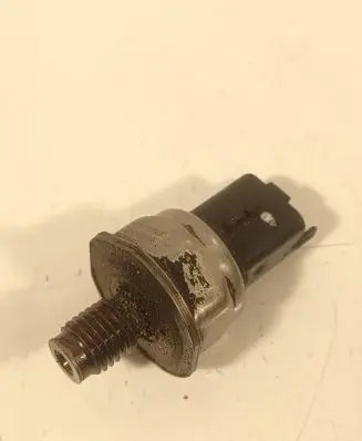Volvo V50 Fuel pressure sensor 9655465480 000705204865 6BU1001