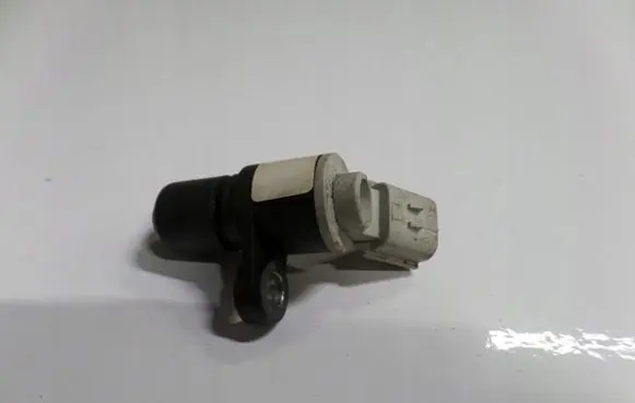 Land Rover Discovery 5 Crankshaft speed sensor NDEUYF3F86347