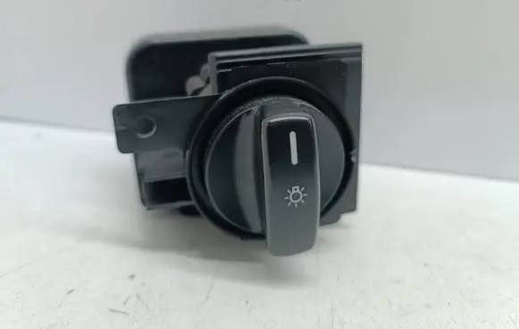 Light switch