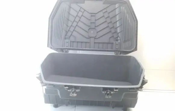 Audi e-tron Front trunk storage compartment 4KE863362B 4KE863363 4KE863369
