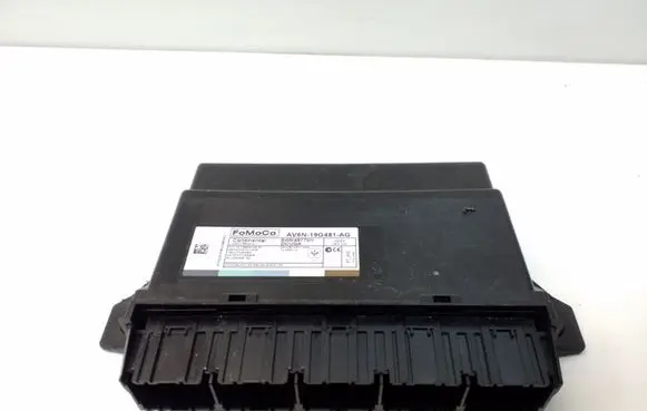 Ford Focus Comfort/convenience module AV6N19G481AG 5WK49778H