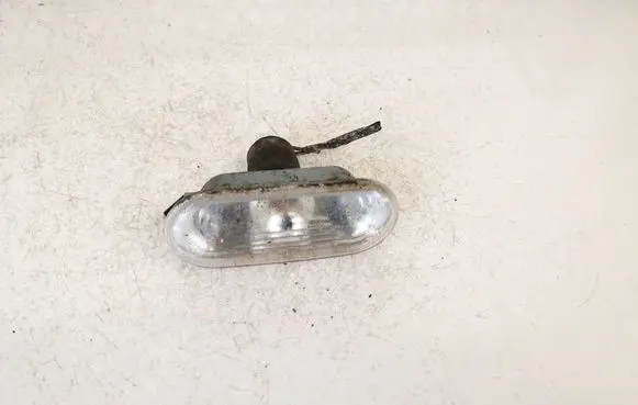 Volkswagen Golf IV Front fender indicator light 1j0949117