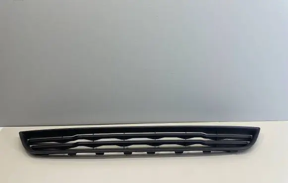 Ford Fiesta Front bumper lower grill 1822269