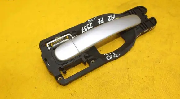 Audi A2 Front door exterior handle 8Z0839885A