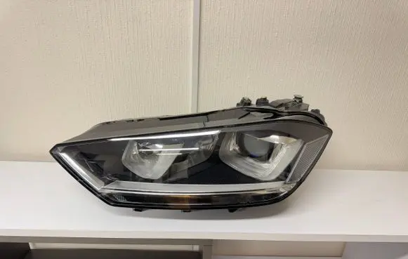 Volkswagen Golf Sportsvan Headlight/headlamp 517941751B