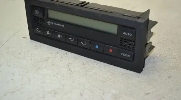 Volkswagen Golf IV Climate control unit 