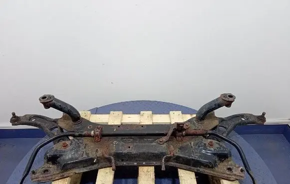Suzuki Swift I Front subframe 
