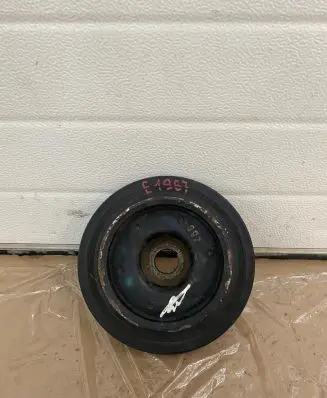 Mercedes-Benz C W203 Crankshaft pulley A6120300203 E1967