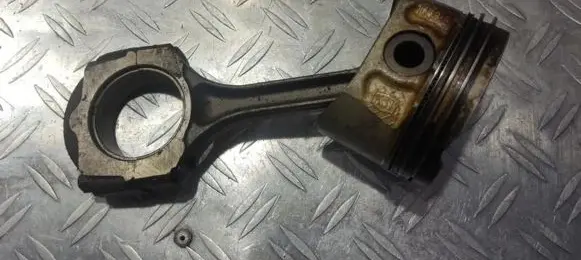 Piston with connecting rod