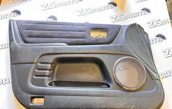 Lexus IS 200-300 Front door card panel trim 6776453020