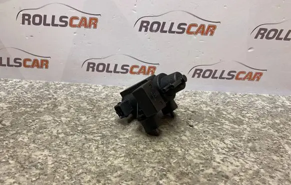 BMW X5 E53 Turbo solenoid valve 70057900 7796634