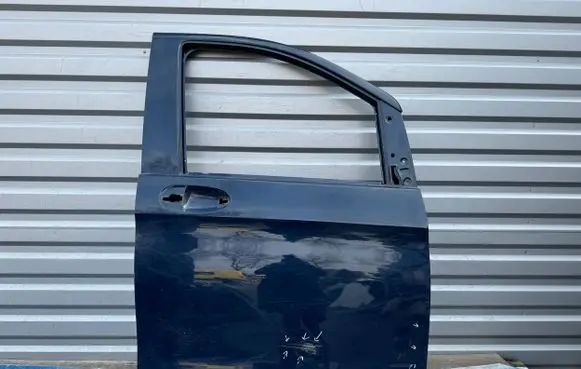 Mercedes-Benz V Class W447 Front door