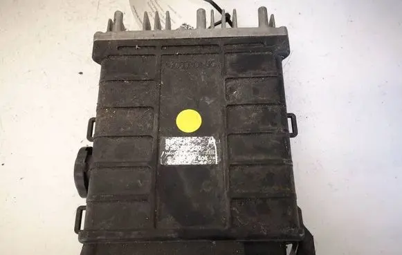Audi 80 90 B3 Engine control unit/module 0261200220