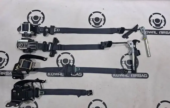Nissan Juke II F16 Set of seat belts 651167600A 651167700A 6155974