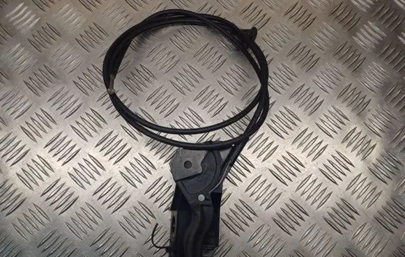 Engine bonnet (hood) release handle