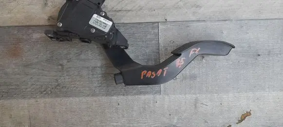 Volkswagen PASSAT B9 Pedal assembly 8D1721523J