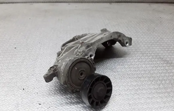 Peugeot 307 Generator/alternator bracket 9682367380