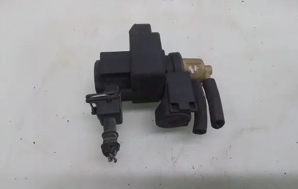 Renault Laguna II Turbo solenoid valve 8200486264