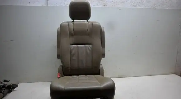 Chrysler Town u0026 Country V Rear seat 