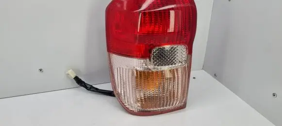 Toyota RAV 4 (XA20) Rear/tail lights