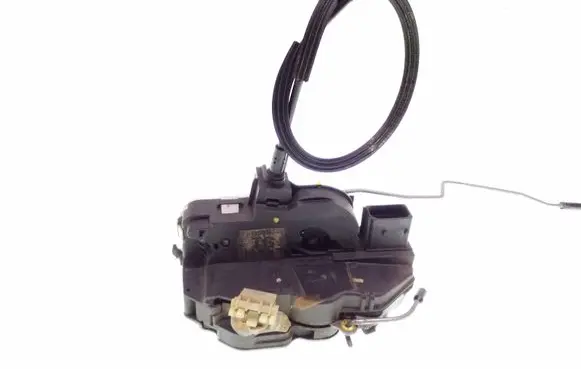 Opel Insignia A Front door lock 13577983