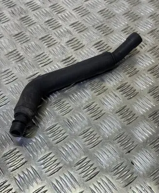 Mercedes-Benz Sprinter W906 Breather/breather pipe/hose A6510100882