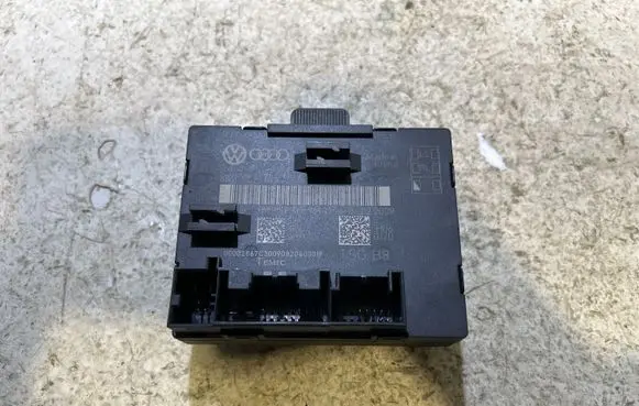 Audi A4 S4 B8 8K Door control unit/module 8K0959795A 8K0959