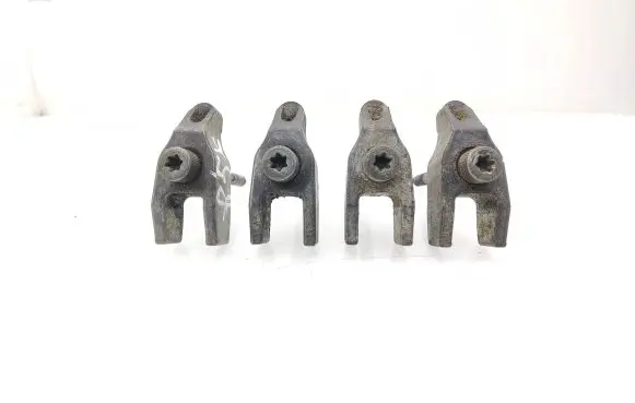 Honda CR-V Fuel Injector clamp holder