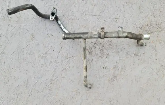 Volvo V70 Engine coolant pipe/hose 31104689
