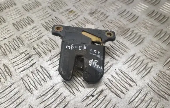 Audi A6 S6 C5 4B Tailgate/trunk/boot lock/catch/latch 4B5827505