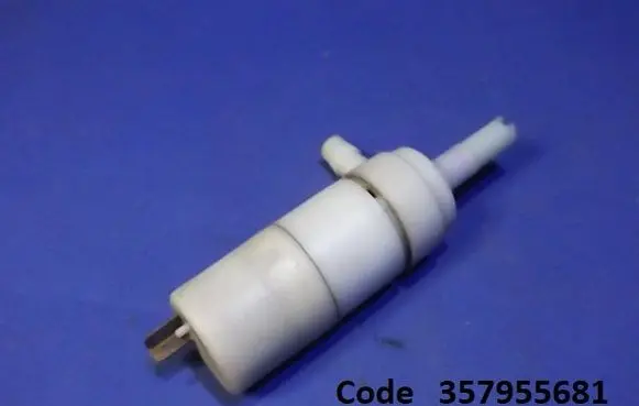 Audi A8 S8 D2 4D Headlight washer pump 357955681