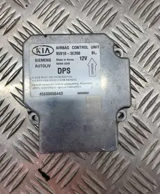 KIA Sorento Airbag control unit/module 959103E200 45S0005644D 5WK43245
