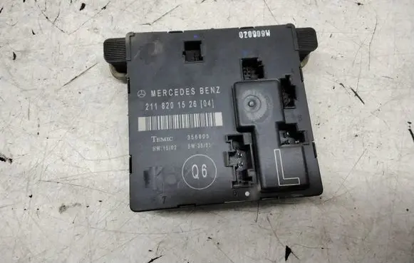 Mercedes-Benz E W211 Door control unit/module 211820152604