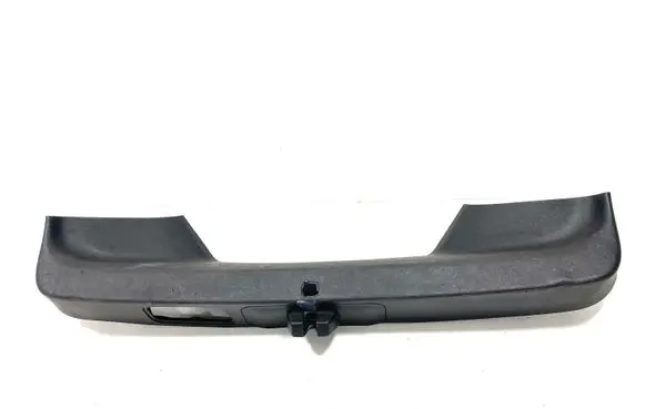 Chevrolet Volt I Tailgate/boot lid lock trim 22739236 31406186