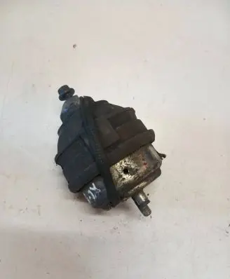 Volvo S80 Engine mount bracket 9485551