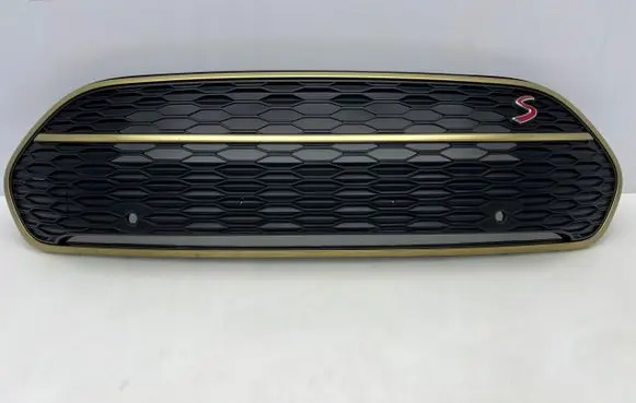 Mini Clubman F54 Front bumper upper radiator grill 7495172