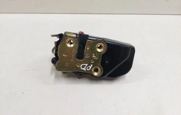 Chrysler PT Cruiser Front door lock 3371B GR8