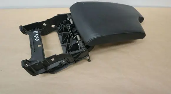 BMW 3 E90 E91 Armrest E116233221