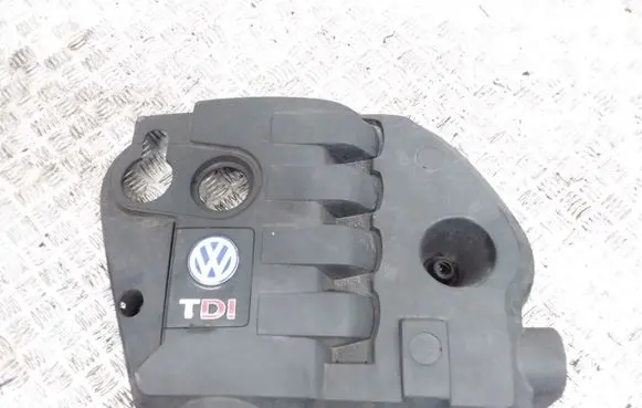 Volkswagen PASSAT B5.5 Engine cover (trim) 038103925
