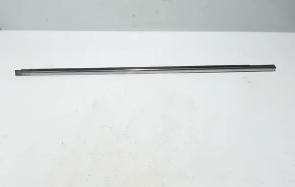 Renault Zoe Front door glass trim molding 808215774R