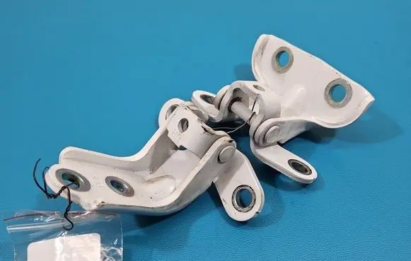 Rear door hinge set