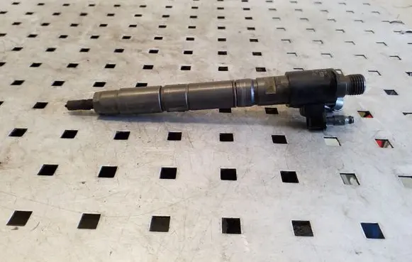 Volvo XC60 Fuel injector 31272767 0445116036
