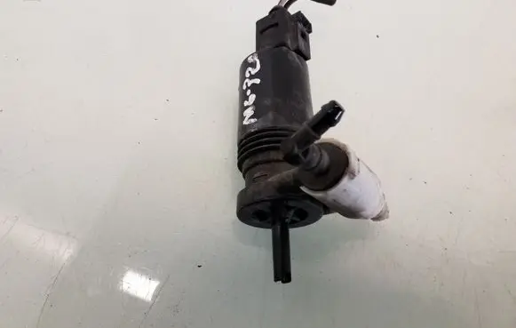 Mercedes-Benz R W251 Windscreen/windshield washer pump 0803252D
