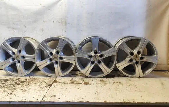 KIA Carnival R15 alloy rim KBA46615 0729993