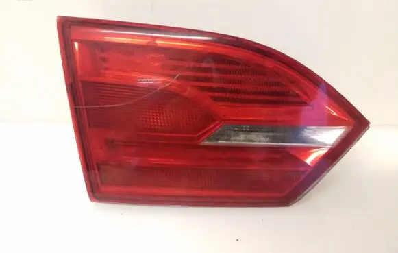 Volkswagen Jetta VI Tailgate rear/tail lights 5C6945259
