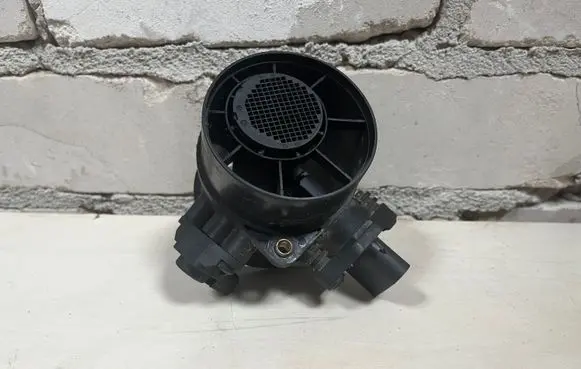 Mercedes-Benz E W211 Mass air flow meter A6460940048