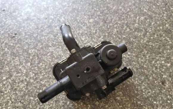 Hyundai Kona I Electric auxiliary coolant/water pump 25660K4500